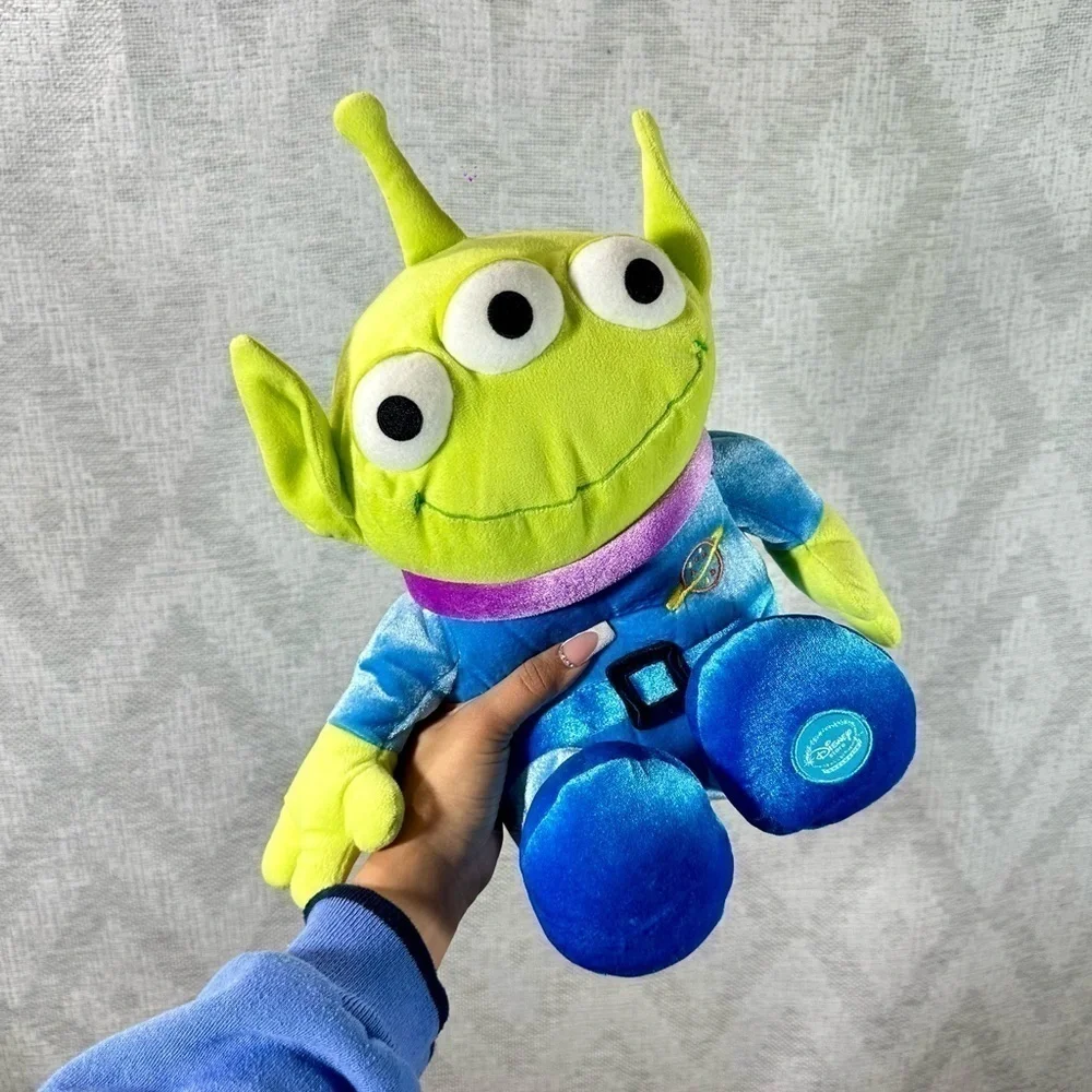Disney store exclusive little green men alien stuffed toy 14